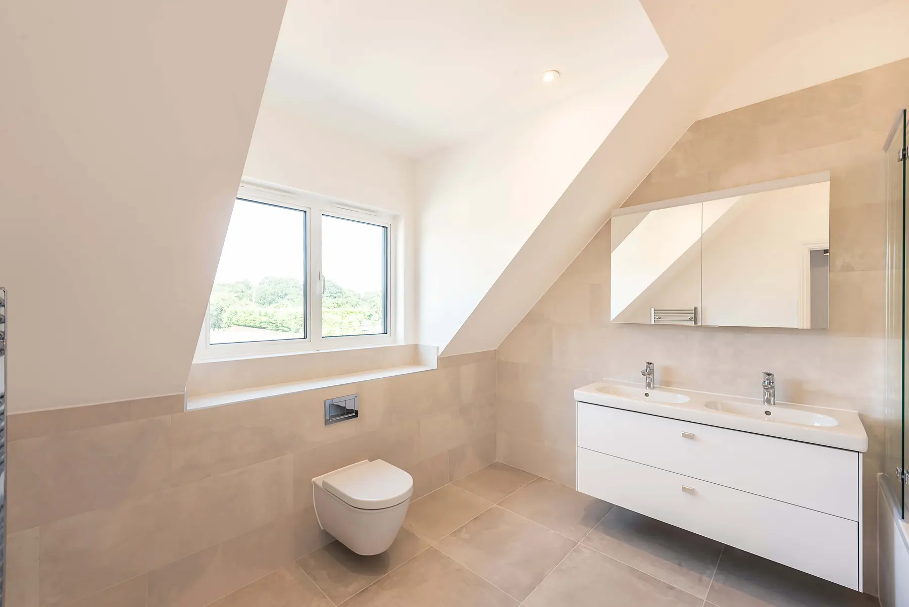 Family bathroom in new build home - Chalfont St Giles HP8 fit-out package
